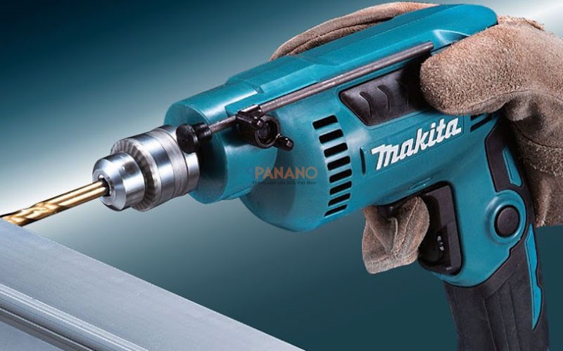 Máy khoan cầm tay Makita DP2010 có thiết kế nhỏ gọn, tiện lợi