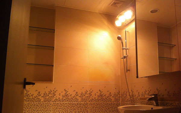 Hình ảnh đèn sưởi nhà tắm H3B sang trọng, lịch sự